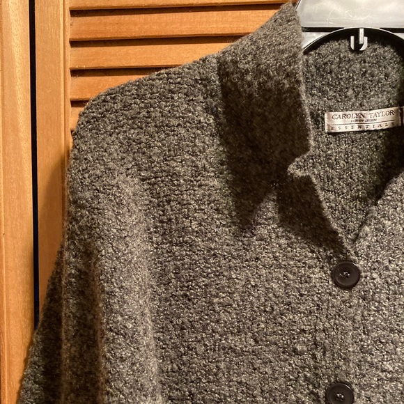 Carolyn Taylor Essentials Grey Poodle Knit Cardigan - Picture 5 of 12